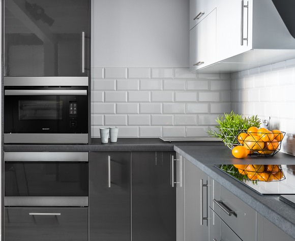 Smart with, 24” Built-In Microwave Drawer in Stainless Steel and Black Glass with "Easy Wave Open" Motion Sensor