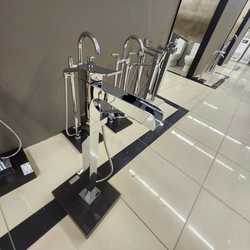 Riobel Floormount Roman Deck Tub Filler Floormodel Clearance As is Trim Only N Side