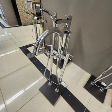 Riobel Cradel Floormount Tub Filler Floormodel Clearance As Is N Side Trim Only