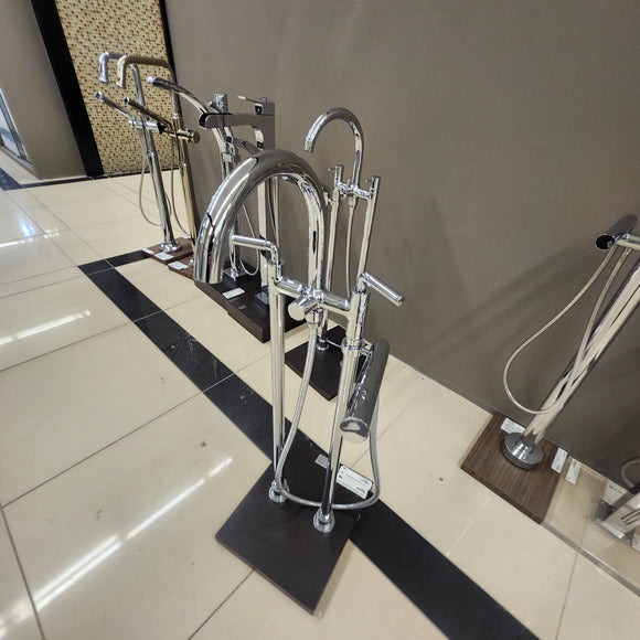 Riobel Riu Floormount Tub Filler Trim Only Floormodel Clearance As Is N Side