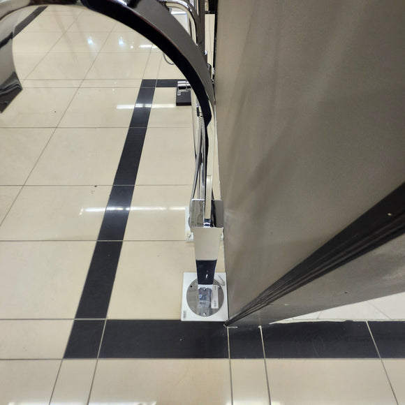 Vida Roman Deck Chrome Tub Filler Floormodel As Is No Hand Held Shower Head N Side