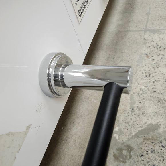 Rubinet Lasale 18 Inch Towel Bar Floormodel Sold As Is Chrome Floormodel Clearance As is Black/Chrome