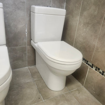 Duravit 2pc Toilet, Tank and Seat Combo Floormodel Clearance Sold As Is (I16)