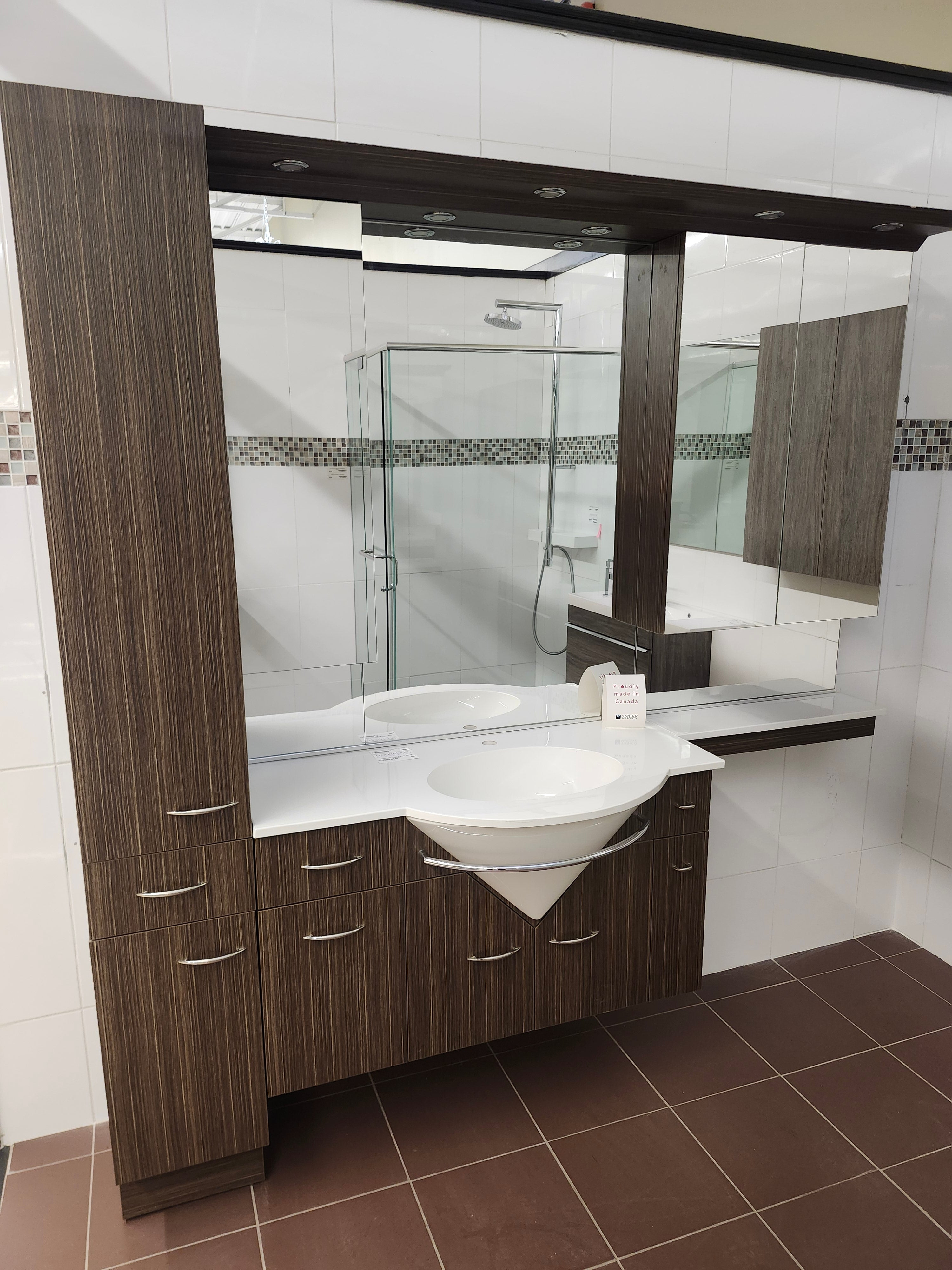 82" Vanico Avanti Vanity Combo (as is)