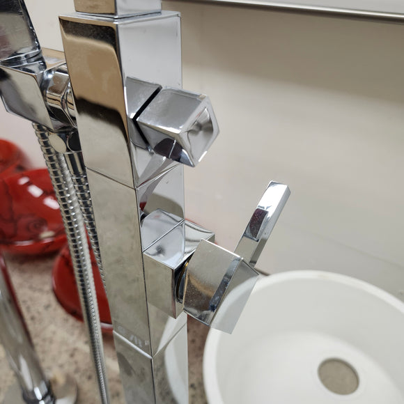 Aquabrass Roman Deck Tub Filler with Hand Held Shower Head Chrome Floormodel as is