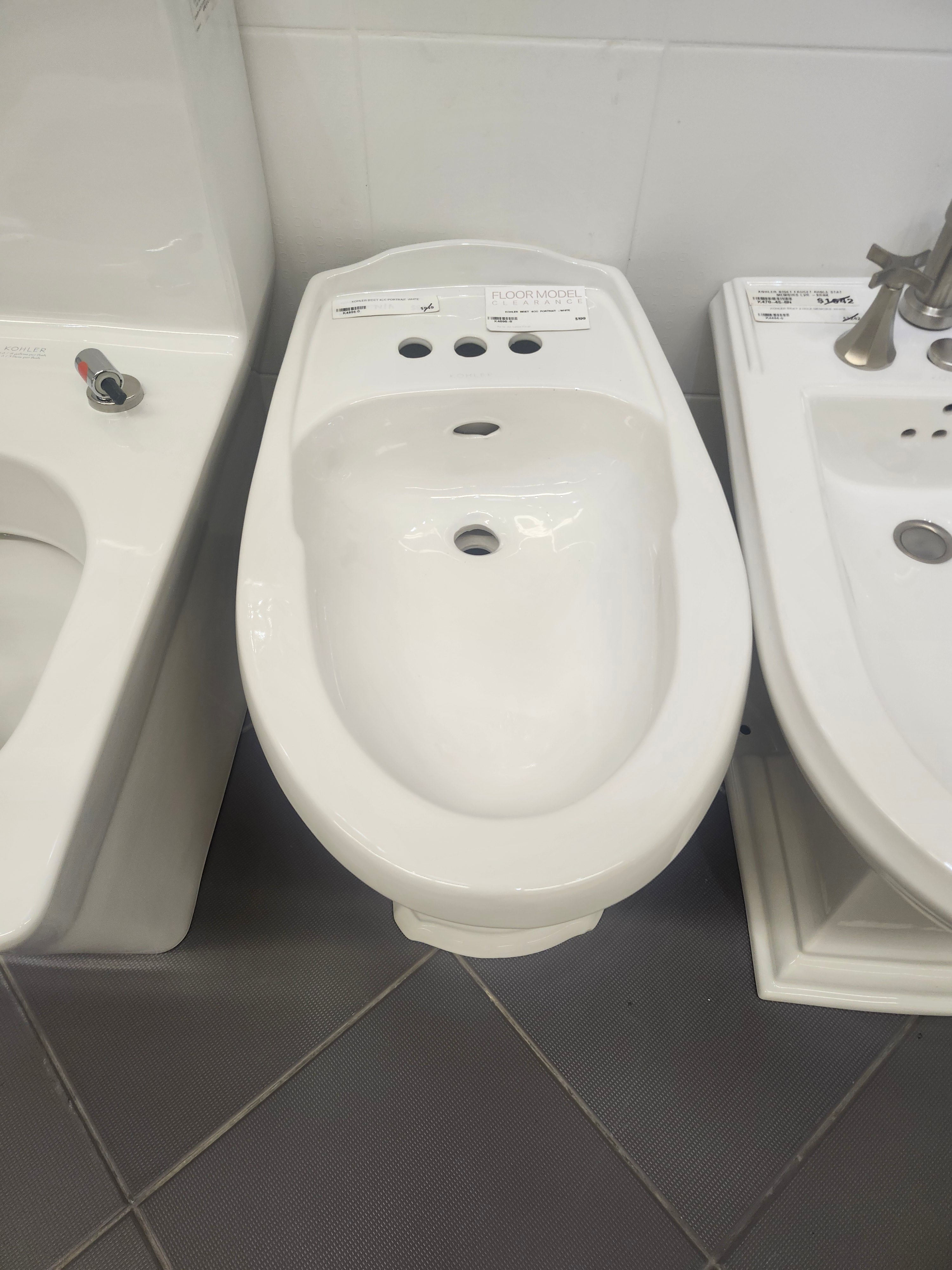 Kohler Portrait White Bidet (as is)