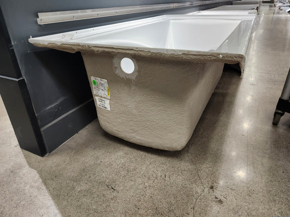 Produits Neptune N00023012 built in bathtub  30 x 60 Floormodel Clearance As Is Etobicoke