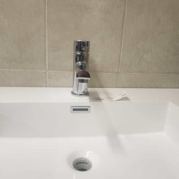 Vida Single Hole Bathroom Vanity Faucet As Is Floormodel Clearance J11