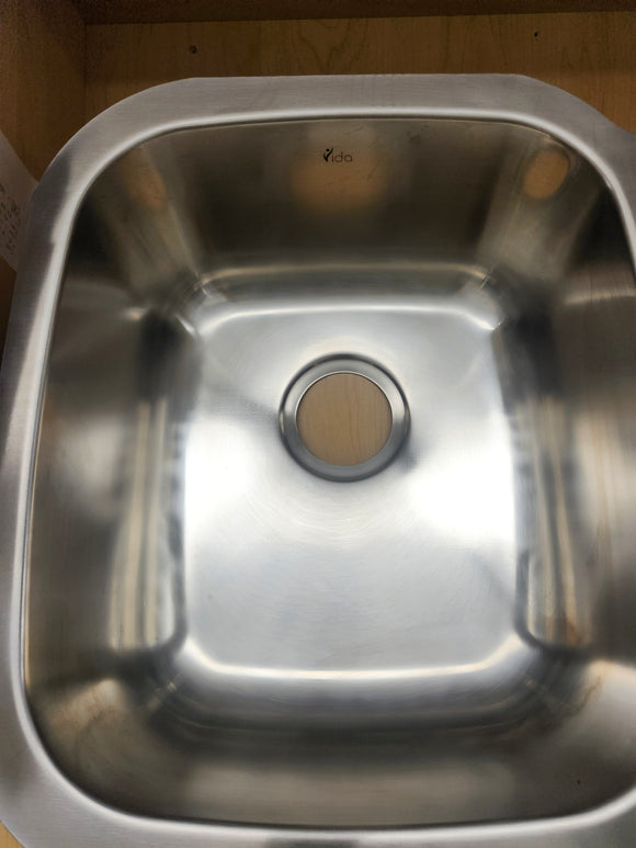 Vida Axes 32" x 21" Stainless Steel Round Undermount Kitchen Sink Floormodel Clearance