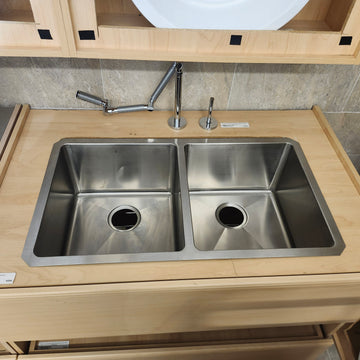 Vida Undermount 32 x 18 Kitchen Sink 2 Bowl and Colander Floor Model Clearance m10