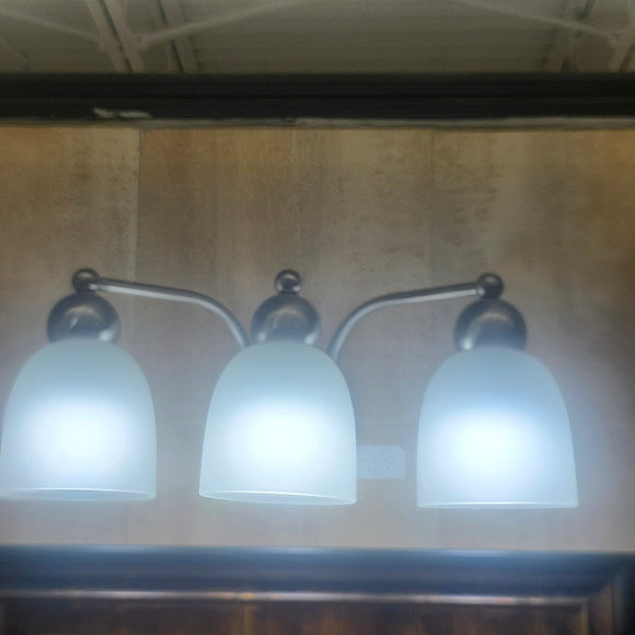 Sea Gull Bathroom Lighting Fixture Floormodel Clearance As Is (H17)
