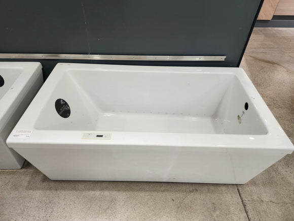 Neptune Freestanding Bathtub 66 x 36 Air Side Ametys White AM3260A Floormodel As is Etobicoke