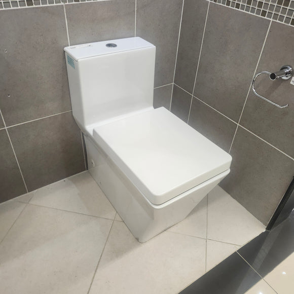 Kohler Reve Elongated Dual Flush 1 pc toilet Floormodel as is Clearance (H19) K3797