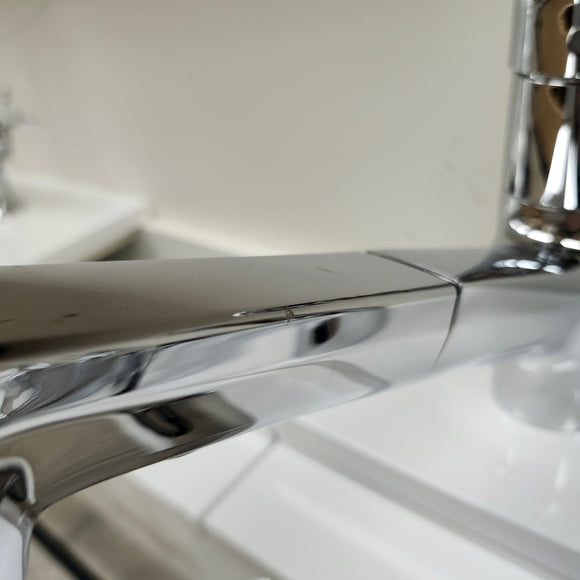Grohe Kitchen Faucet with Extending Faucet Head Chrome Floormodel Clearance As Is