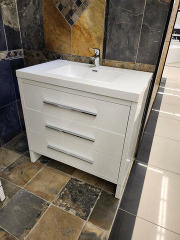 36" Aura Plato Vanity with Countertop Combo (as is)