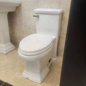 American Standard Townsquare Elongated 1pc Toilet Floormodel Clearance (H13) Sold As Is 2847128020 - 0