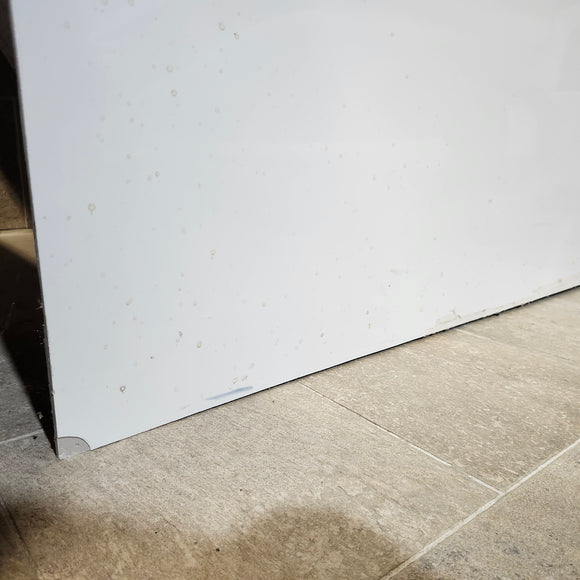 Produits Neptune 60 x 30 Pia Right Hand Alcove Bathtub with Skirt Floormodel Clearance as is m10