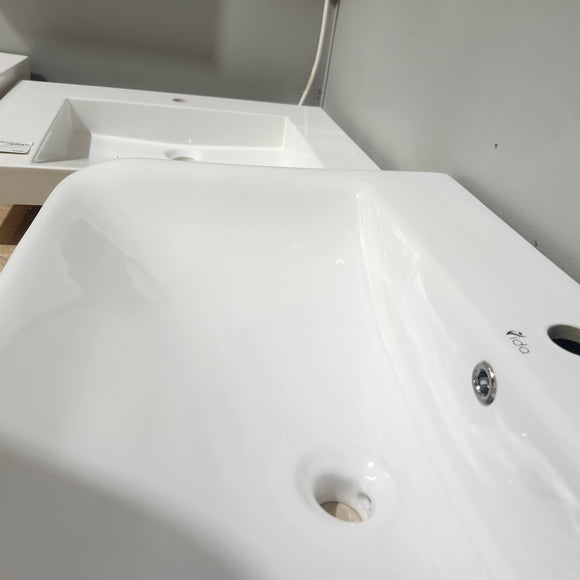 Vida Elda 29.5 x 17.9 Vanity Countertop Sink 1 Hole White Floormodel Clearance As Is i15