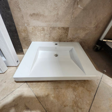 Duo 24 x 17 3/4 Countertop Vanity Sink no Overflow White Floormodel As Is L15