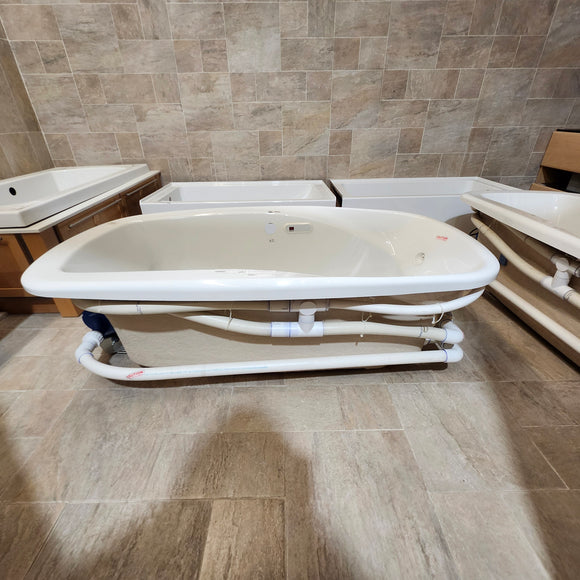 Maax Eterne 72 x 36 True Whirlpool Bathtub Floormodel Clearance As is Samor M10 101317100