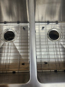 Vida Acute 32" x 18" Stainless Steel Square Undermount Kitchen Sink Floormodel Clearance As is-7
