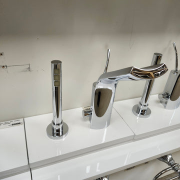 Aquabrass Martini 2pc Roman Deck Tub Filler with Hand Shower Floormodel Sold as Is