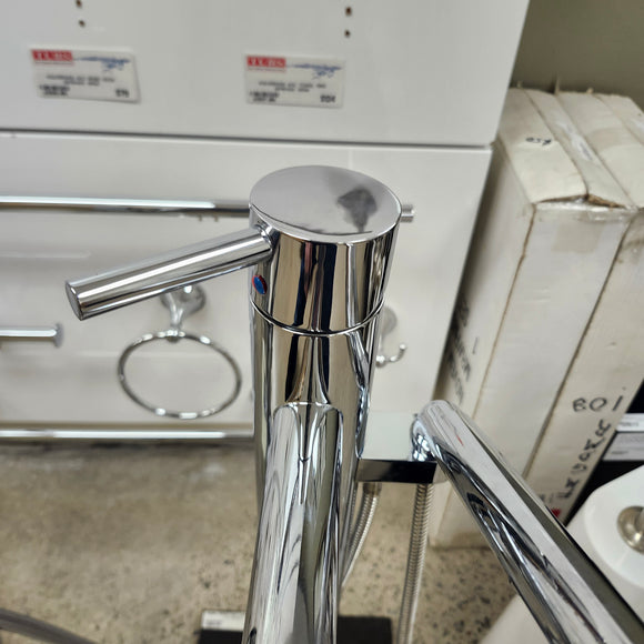 Riobel Roman Deck Tub Filler C333 Floormodel Clearance As is Chrome