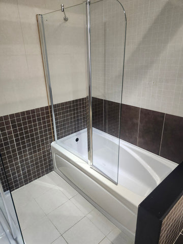Neptune 60 x 30 built in bathtub and vida tub door (as is) j13