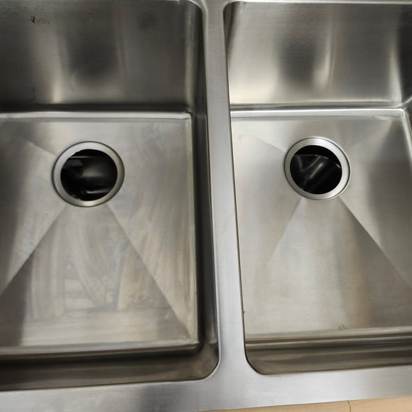 Vida Undermount 32 x 18 Kitchen Sink 2 Bowl and Colander Floor Model Clearance m10