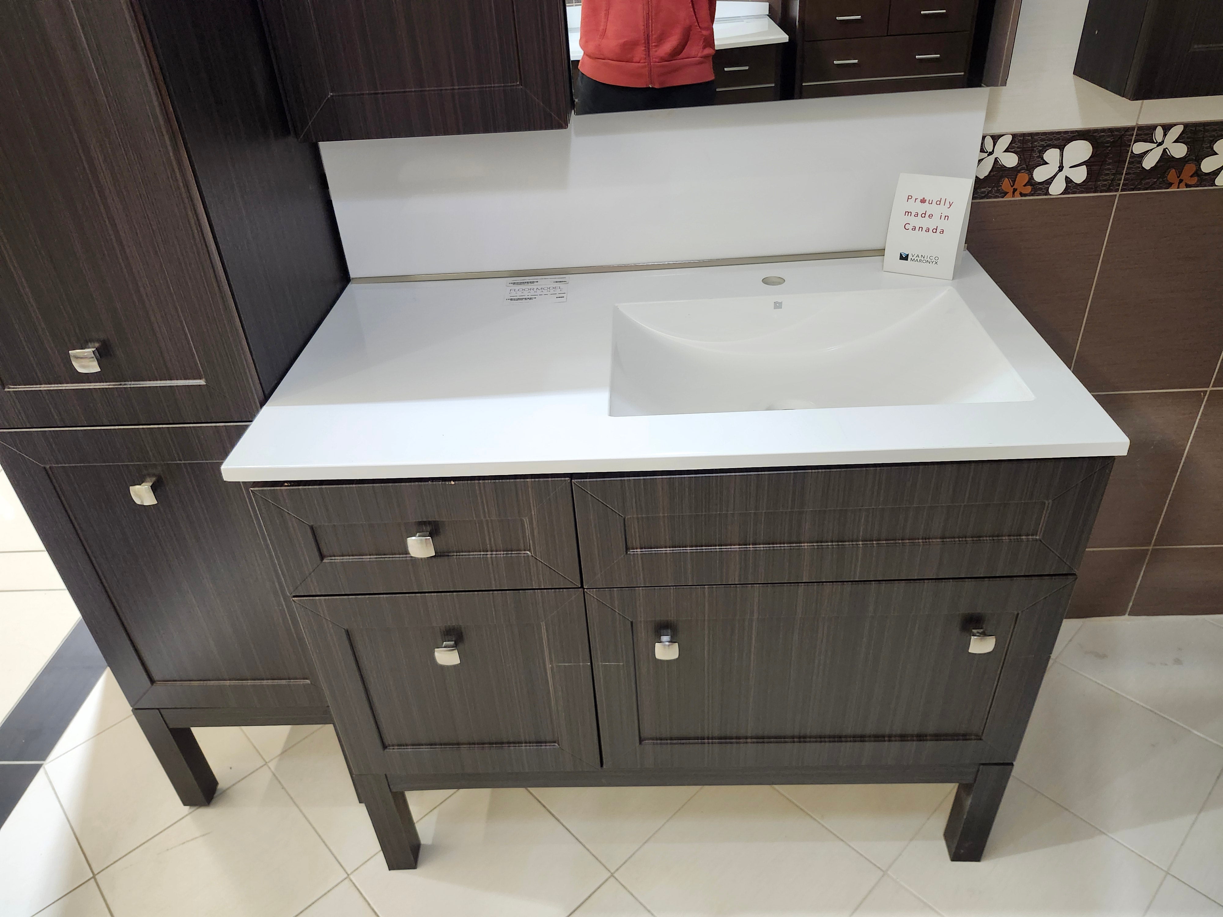 49" Vanico Neo Vanity Combo (as is)