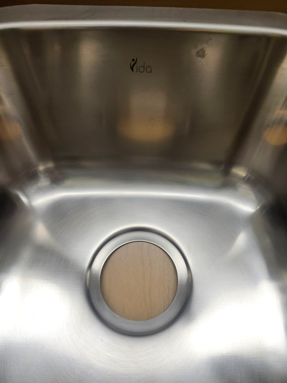 Vida Axes 32" x 21" Stainless Steel Round Undermount Kitchen Sink Floormodel Clearance