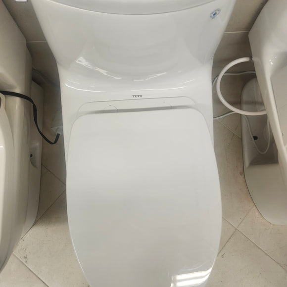 Toto Carlyle II Elongated Skirted 1pc Toilet with Seat Floormodel Clearance as is CST614CEFGA4 SS124 I8