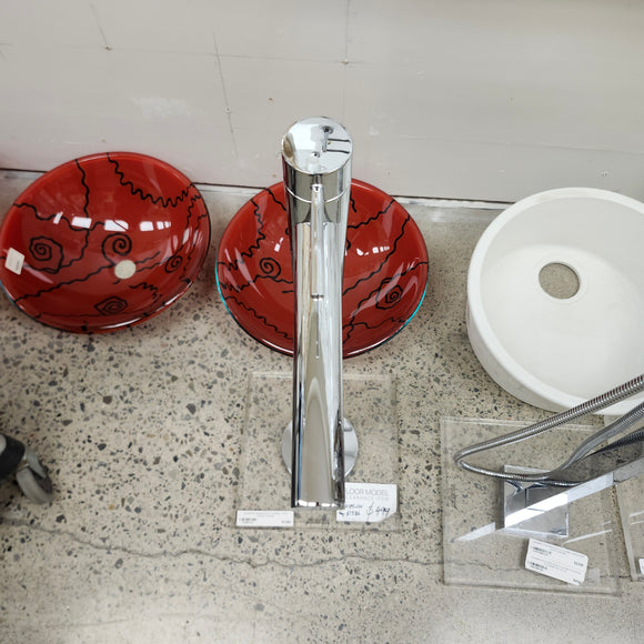 Aquabrass Roman Deck Tub Filler Volare Chrome Floormodel Clearance As is