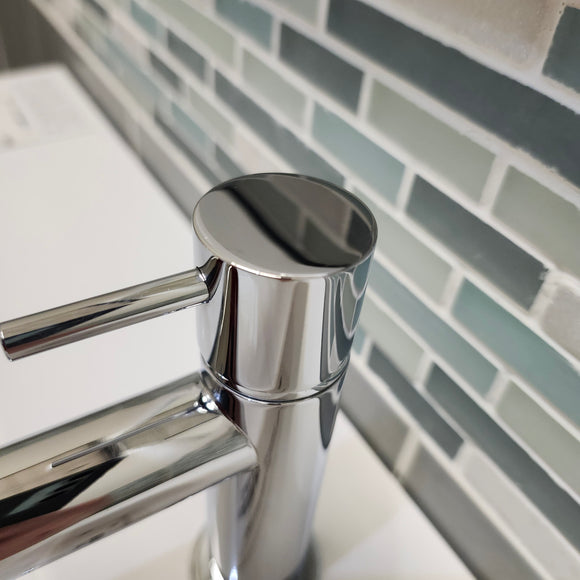 Bathroom Vanity Faucet single Hole and Single Lever Low Profile Floormodel Clearance Sold as is G6