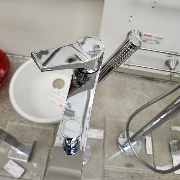 Aquabrass Roman Deck Tub Filler Metro Chrome With Hand Held Shower Head Floormodel Clearance As Is