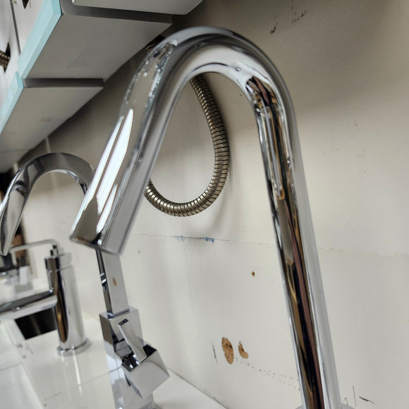 Single Hole Bathroom Faucet with Lever Handle Floormodel As Is