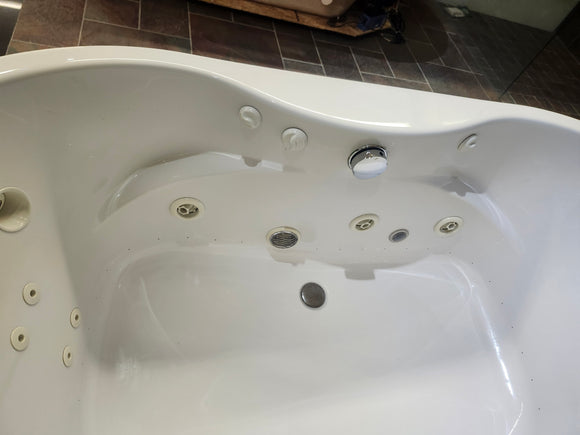 Maax tub 72 x 36 hydmax living biscuit floormodel clearance as is m7