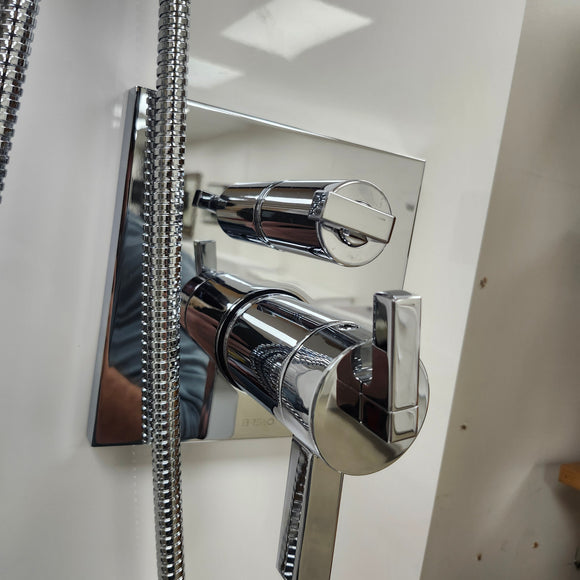 Brizo Thermostatic Shower Kit 2 Function Floormodel Clearance As is