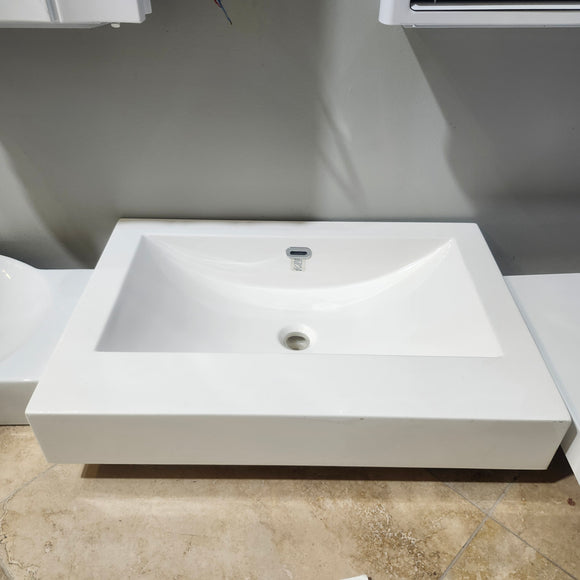 25 x 17 Square Vanity Countertop Sink Floormodel as is i15