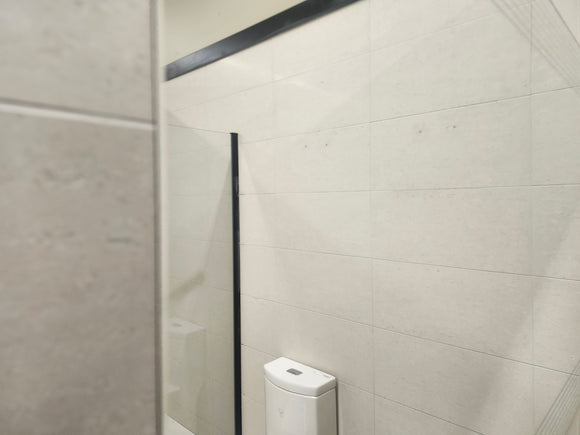 Vida Vanity Mirror Ovo 47 x 24 x 2 White Floormodel Clearance m5