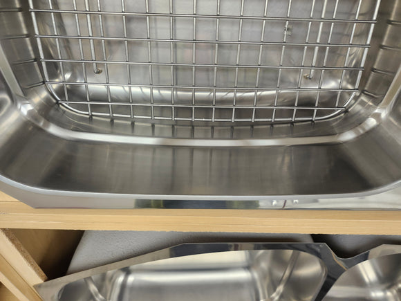 Franke Kitchen Undermount Sink 36 x 21 (1 3/4) RHSB Prestige Stainless Steel PRX120RH Floormodel Clearance As is