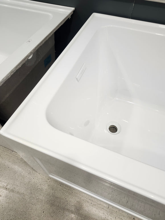 Aura Alcove Tub with Skirt Floormodel Clearance with Skirt Left Hand Drin As is 60 x 32 forma
