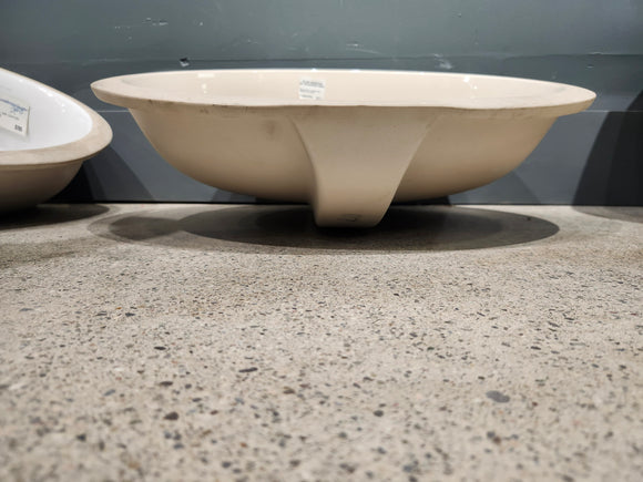 Undrmount Clearance Floormodel as In Bathroom Sink