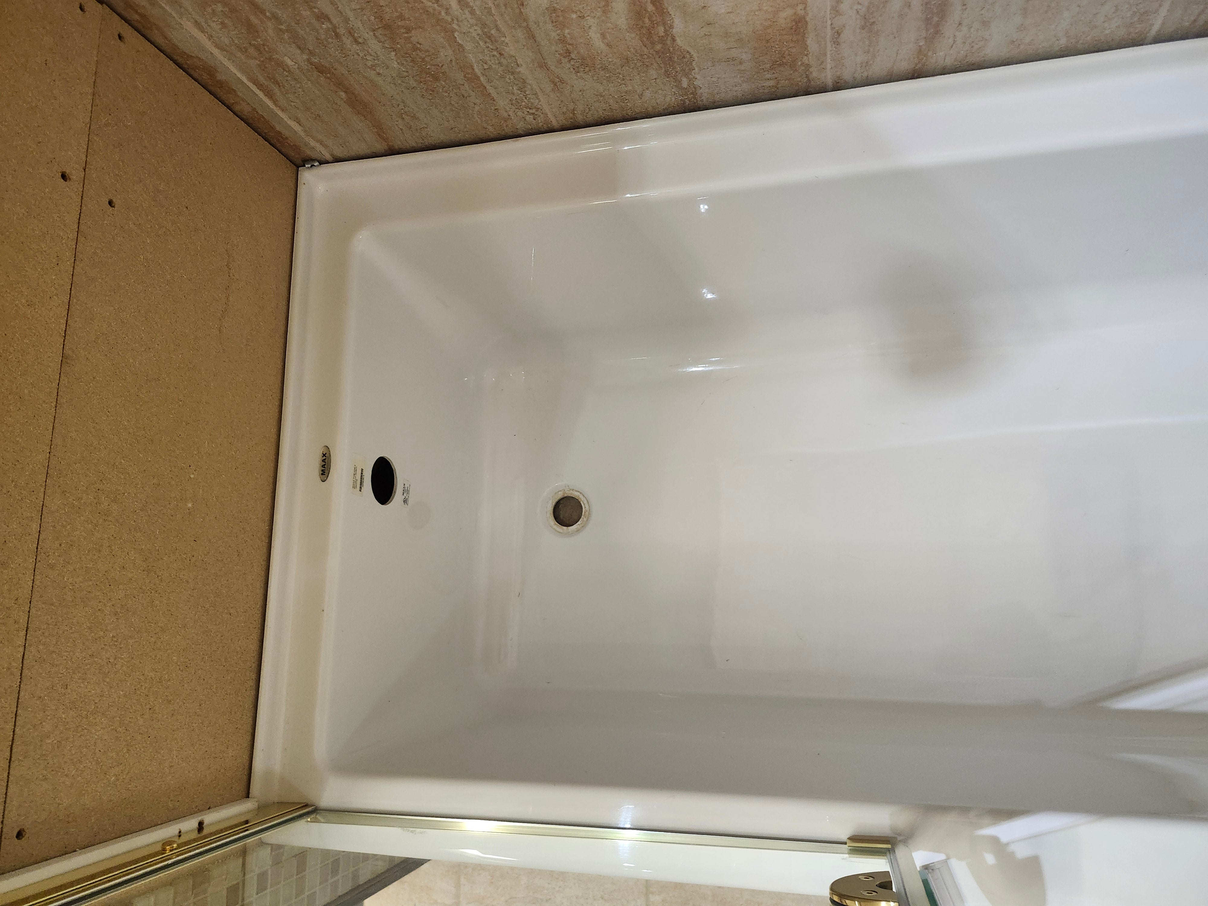 Maax 60 x 32 built in bathtub and Feurco Tub Shield (as is)