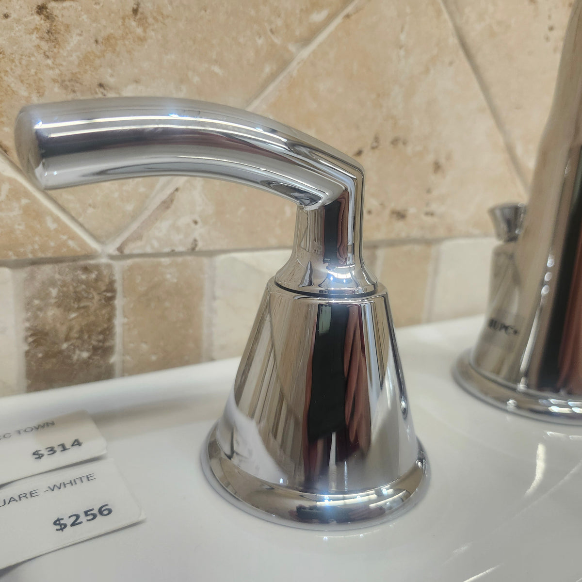 American Standard Tropic 8cc Bathroom Faucet Chrome Floormodel Clearan ...