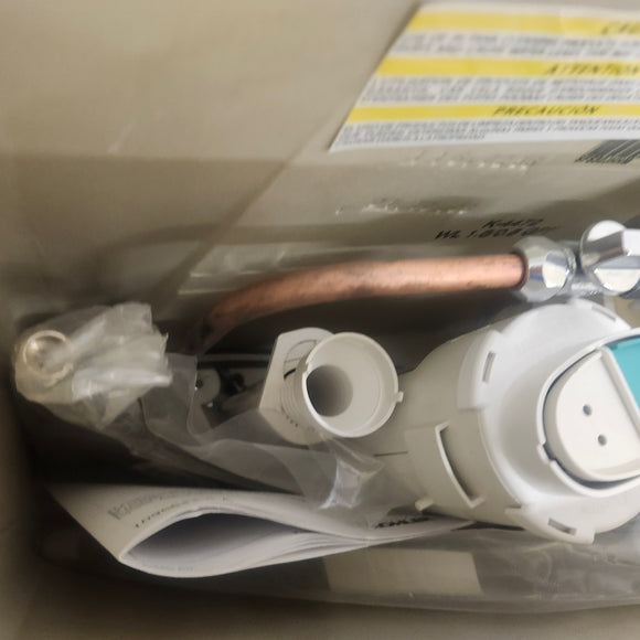 Kohler 2pc Elongated Toilet with Seat Floormodel Clearance as is K4472 K4308  I12