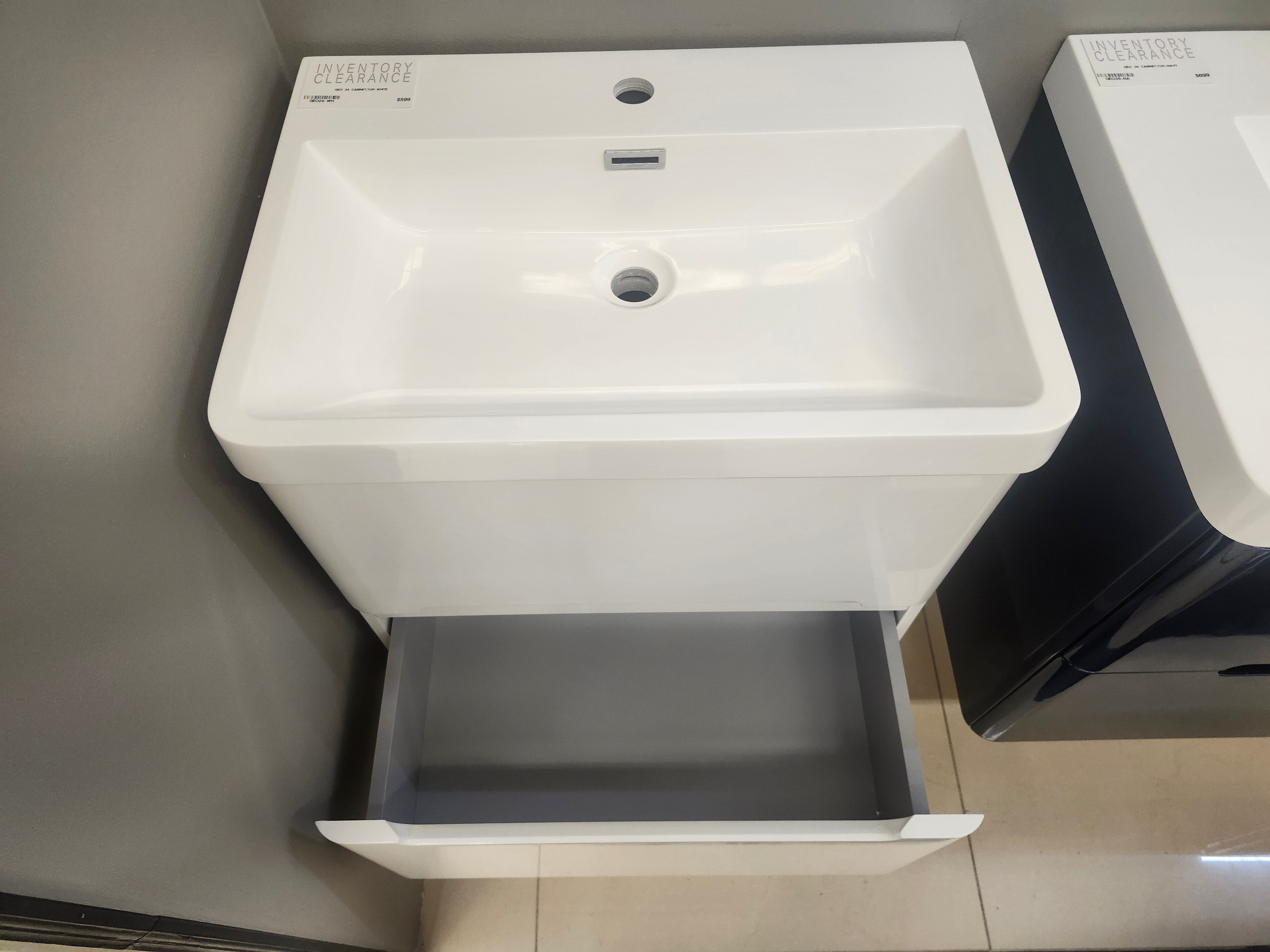 24" Geo White Wall Vanity with Countertop Combo (as is)