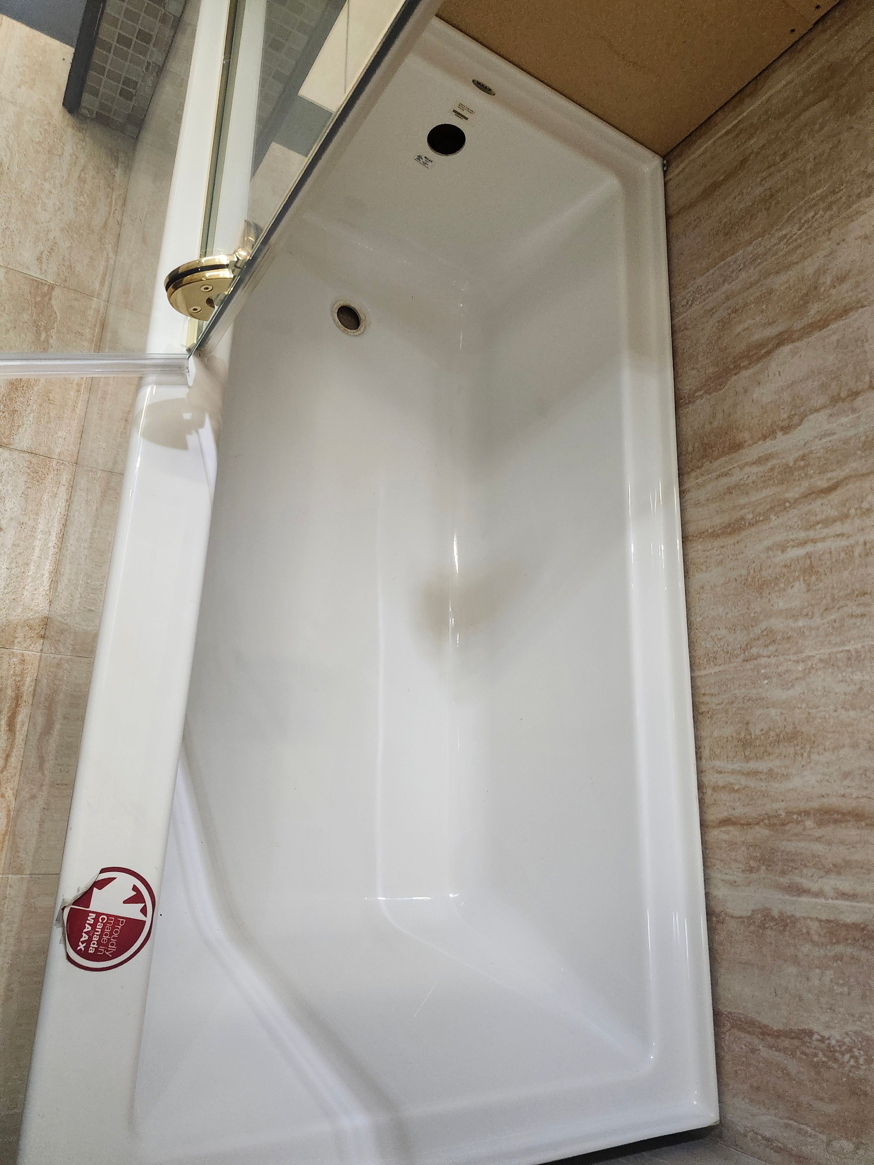 Maax 60 x 32 built in bathtub and Feurco Tub Shield (as is)