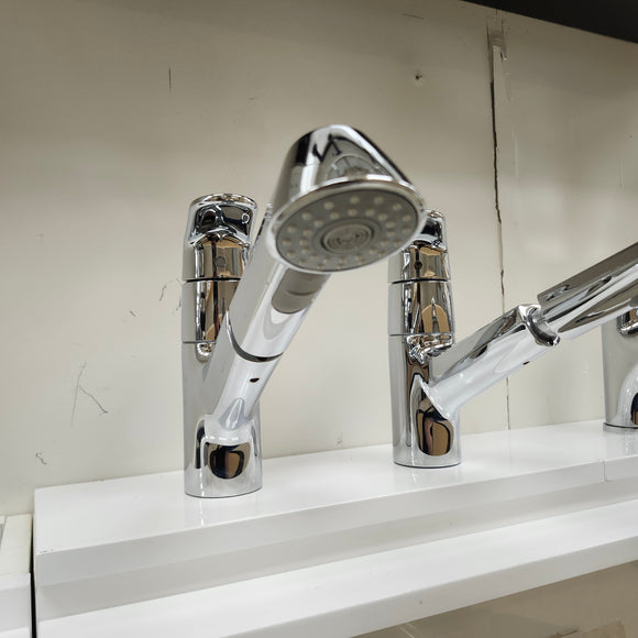 Grohe Kitchen Faucet with Extending Faucet Head Chrome Floormodel Clearance As Is