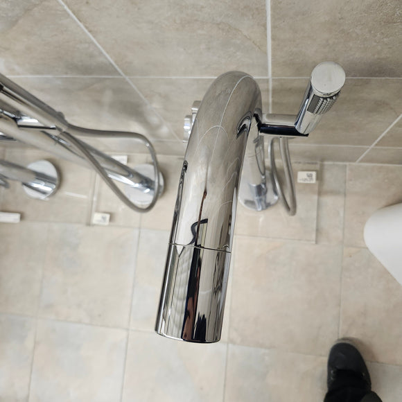 Victoria & Albert Roman Deck Faucet Floormount Thermostatic Tub Filler TU14 Floormodel clearance as is m8